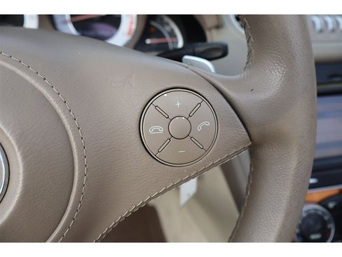Used 2009 Mercedes-Benz SL 550 image 30