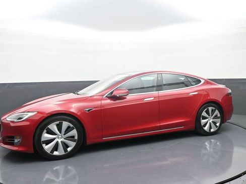 Used 2021 Tesla Model S Performance AWD/4WD image 4