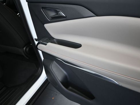 New 2026 Chevrolet Traverse LT w/ Sun and Wheel Package image 21