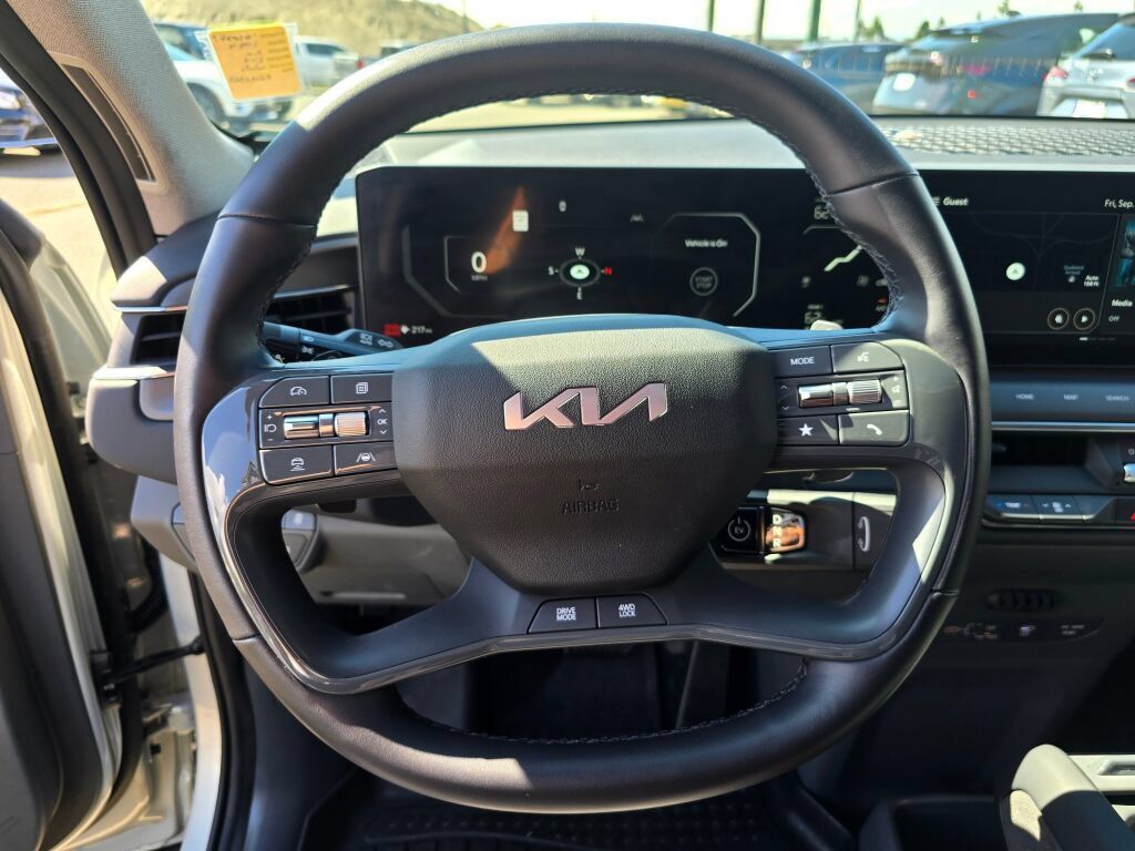 Certified 2024 Kia EV9 Land AWD/4WD image 12