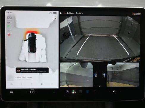 Used 2023 Tesla Model Y Long Range AWD/4WD image 14