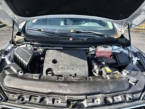 Used 2018 Buick Enclave Essence image 34