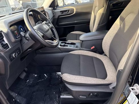 Used 2025 Ford Bronco Sport Big Bend w/ Convenience Package image 16