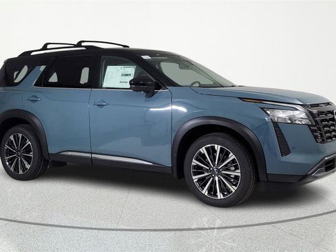 New 2026 Nissan Pathfinder Platinum image 5