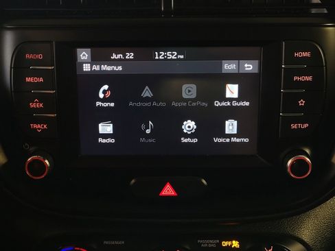 Used 2020 Kia Soul LX FWD image 25