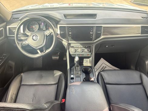 Used 2018 Volkswagen Atlas SE image 17