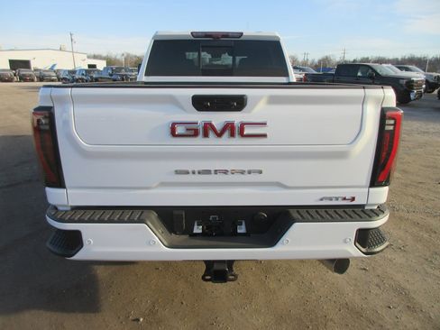 New 2026 GMC Sierra 2500 AT4 w/ AT4 Premium Plus Package image 6