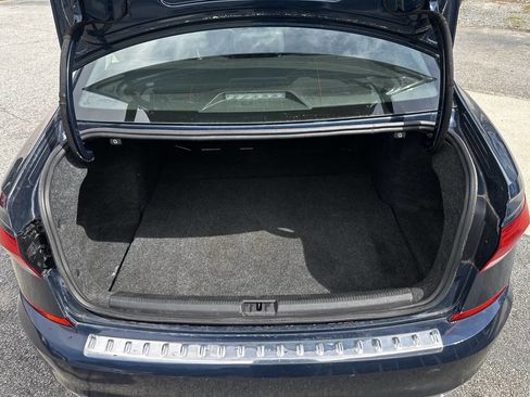 Used 2021 Volkswagen Passat 2.0T SE image 15