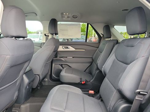 New 2026 Ford Explorer Active AWD/4WD image 14