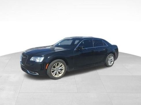 Used 2021 Chrysler 300 Touring L w/ Popular Equipment Group image 1