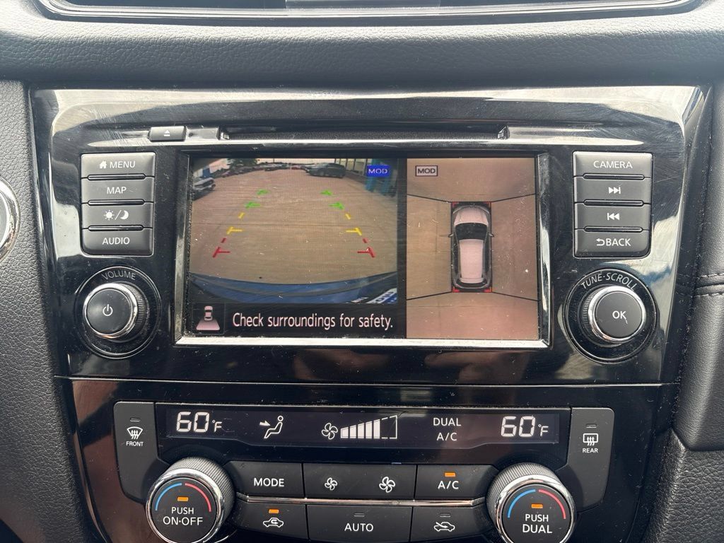 Used 2018 Nissan Rogue SL FWD image 22