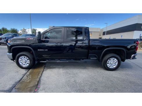 Used 2024 Chevrolet Silverado 2500 LT w/ All Star Edition AWD/4WD image 5