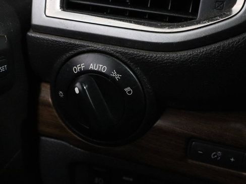 Used 2017 Nissan Titan Platinum Reserve AWD/4WD image 23