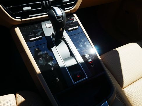 New 2026 Porsche Macan S AWD/4WD image 35