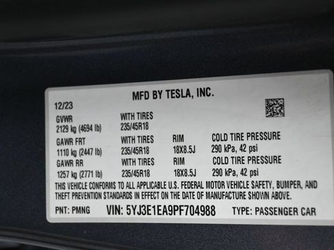 Used 2023 Tesla Model 3 Standard Range RWD image 9