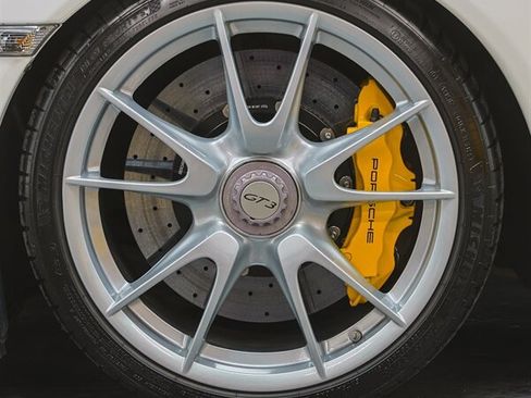 Used 2010 Porsche 911 GT3 RWD image 43