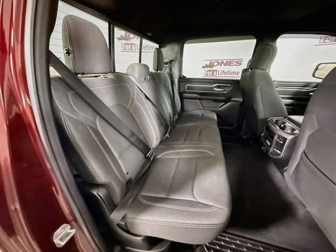 Used 2019 RAM 1500 Big Horn AWD/4WD image 32
