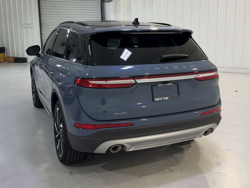 New 2026 Lincoln Corsair Reserve image 8