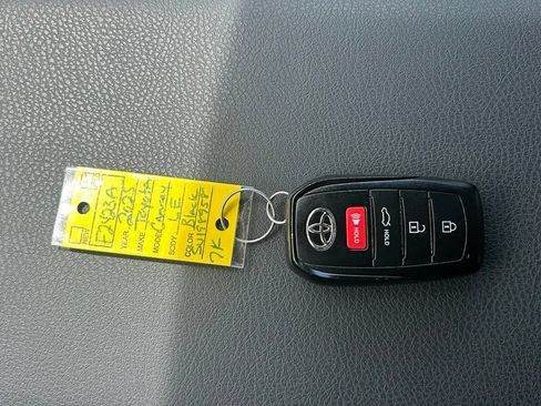 Used 2025 Toyota Camry SE w/ Convenience Package FWD image 15