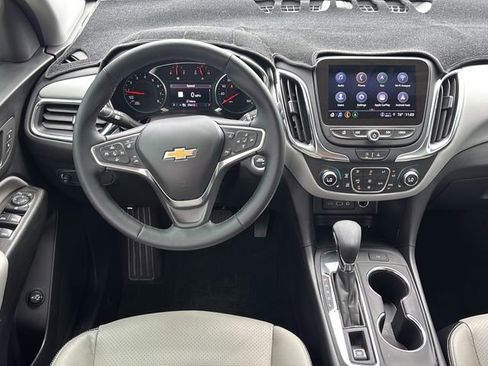 Used 2024 Chevrolet Equinox LT FWD image 19