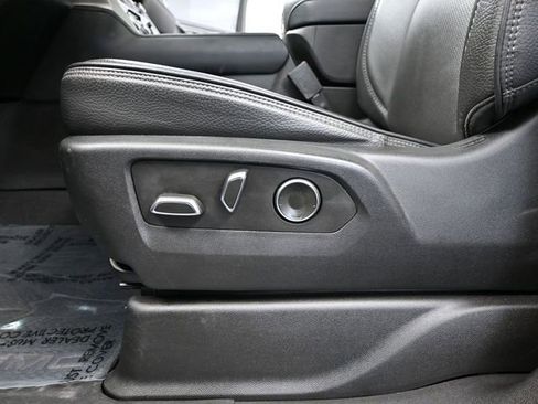 Used 2023 GMC Yukon XL Denali image 26