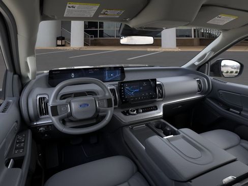 New 2026 Ford Expedition Active AWD/4WD image 9