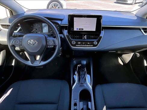 Certified 2025 Toyota Corolla LE image 15