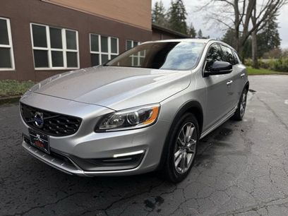 Used 2016 Volvo V60 T5 Cross Country Platinum
