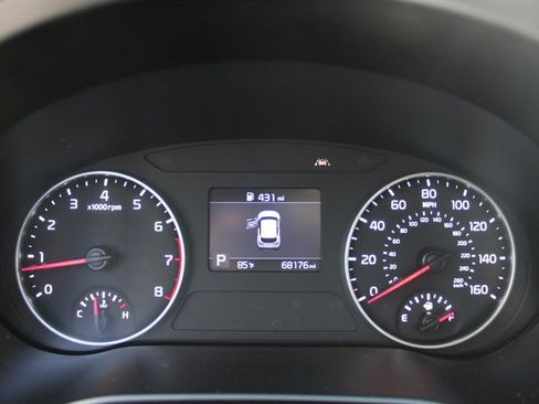 Used 2021 Kia Seltos S AWD/4WD image 8