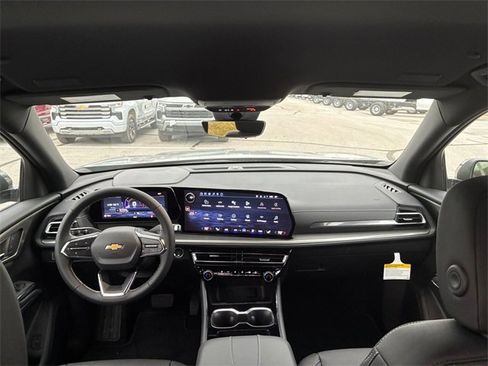 New 2026 Chevrolet Traverse LT w/ Driver Confidence Package image 19