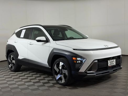 Used 2025 Hyundai Kona Limited AWD/4WD image 7