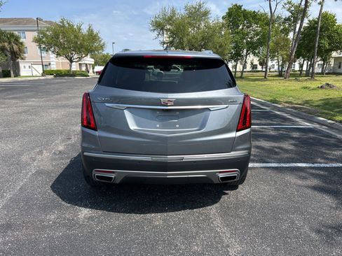 Used 2021 Cadillac XT5 Premium Luxury image 4