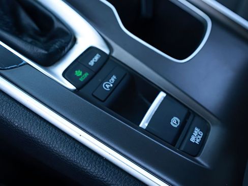 Used 2022 Honda Accord Sport image 28