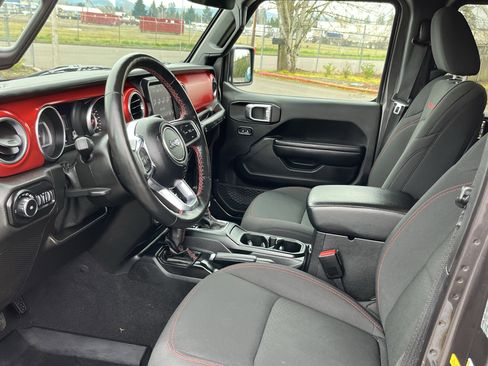 Used 2021 Jeep Wrangler Unlimited Rubicon image 9
