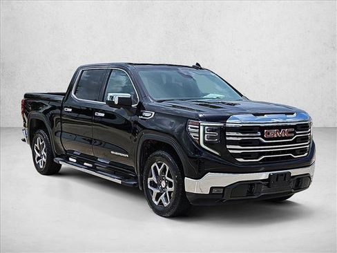 Used 2023 GMC Sierra 1500 SLT RWD image 3