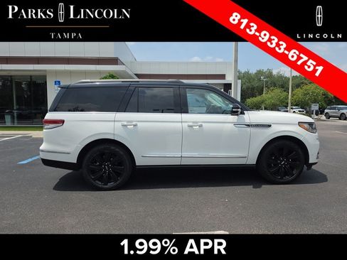 Certified 2023 Lincoln Navigator Black Label AWD/4WD image 3
