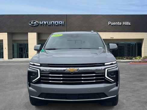 Used 2025 Chevrolet Tahoe LT AWD/4WD image 2