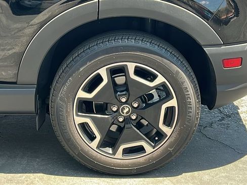 Certified 2022 Ford Bronco Sport Outer Banks w/ Tech Package AWD/4WD image 7