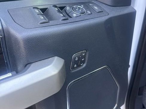 Used 2022 Ford F250 Lariat w/ Lariat Ultimate Package image 18