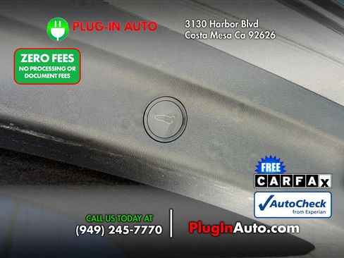 Used 2021 Tesla Model Y Long Range AWD/4WD image 13