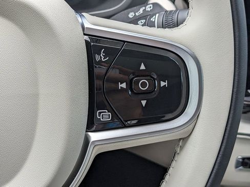 New 2026 Volvo XC60 B5 Ultra w/ Protection Package Premier AWD/4WD image 28