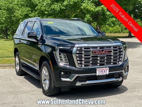 Used 2025 GMC Yukon Denali AWD/4WD image 1