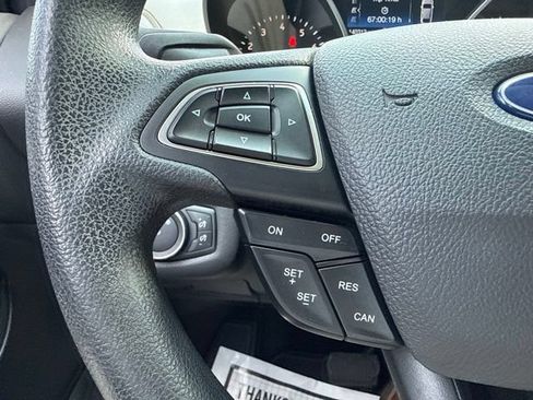 Used 2018 Ford Escape SE FWD image 15