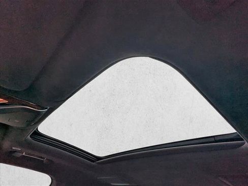 Used 2019 BMW M760i xDrive w/ Luxury Rear Seating Package image 12