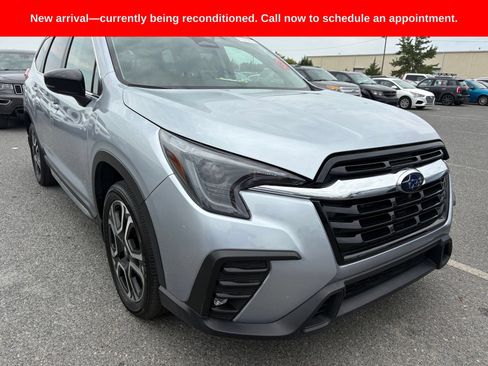Used 2024 Subaru Ascent Limited w/ Technology Package AWD/4WD image 2