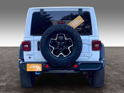 Used 2022 Jeep Wrangler Unlimited Rubicon 4xe AWD/4WD image 4
