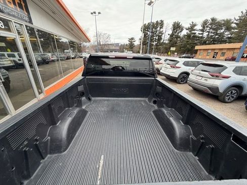 Used 2019 Chevrolet Silverado 1500 LT Trail Boss image 9