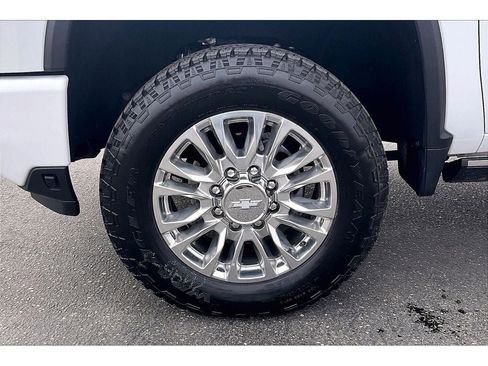 Used 2024 Chevrolet Silverado 3500 High Country w/ Technology Package image 10