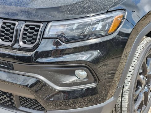 New 2026 Jeep Compass Latitude AWD/4WD image 5