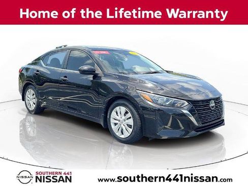 Certified 2024 Nissan Sentra S FWD image 1
